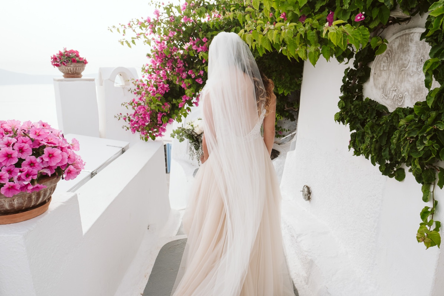 michele-and-chad-elopement-in-santorini