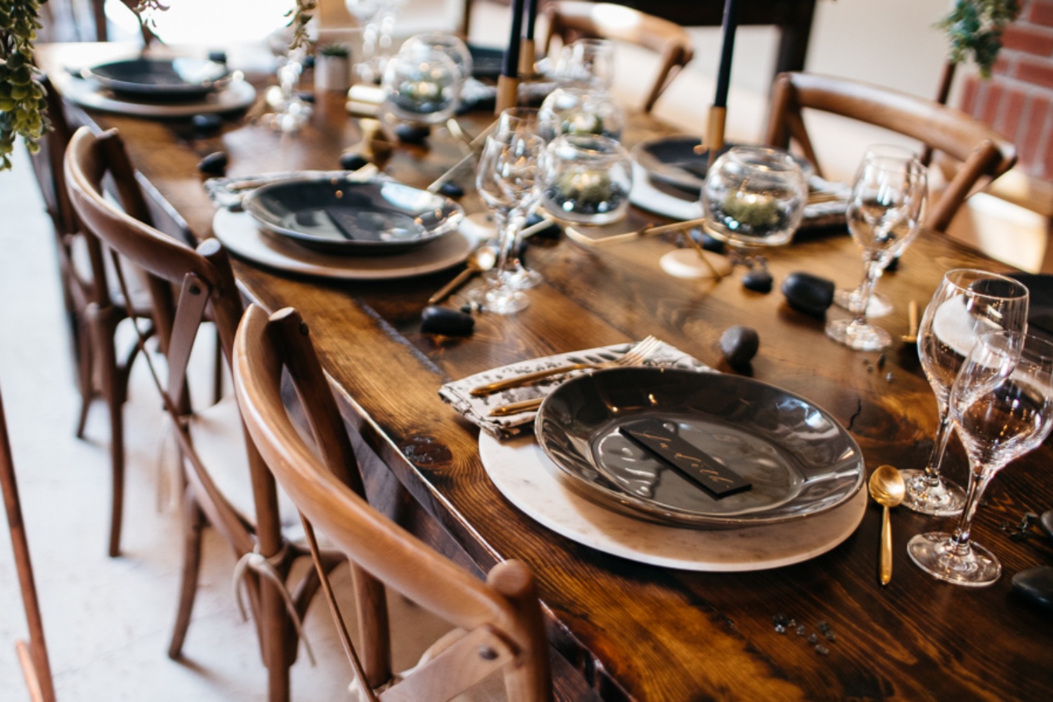 mid-century-modern-mystique-wedding-idea