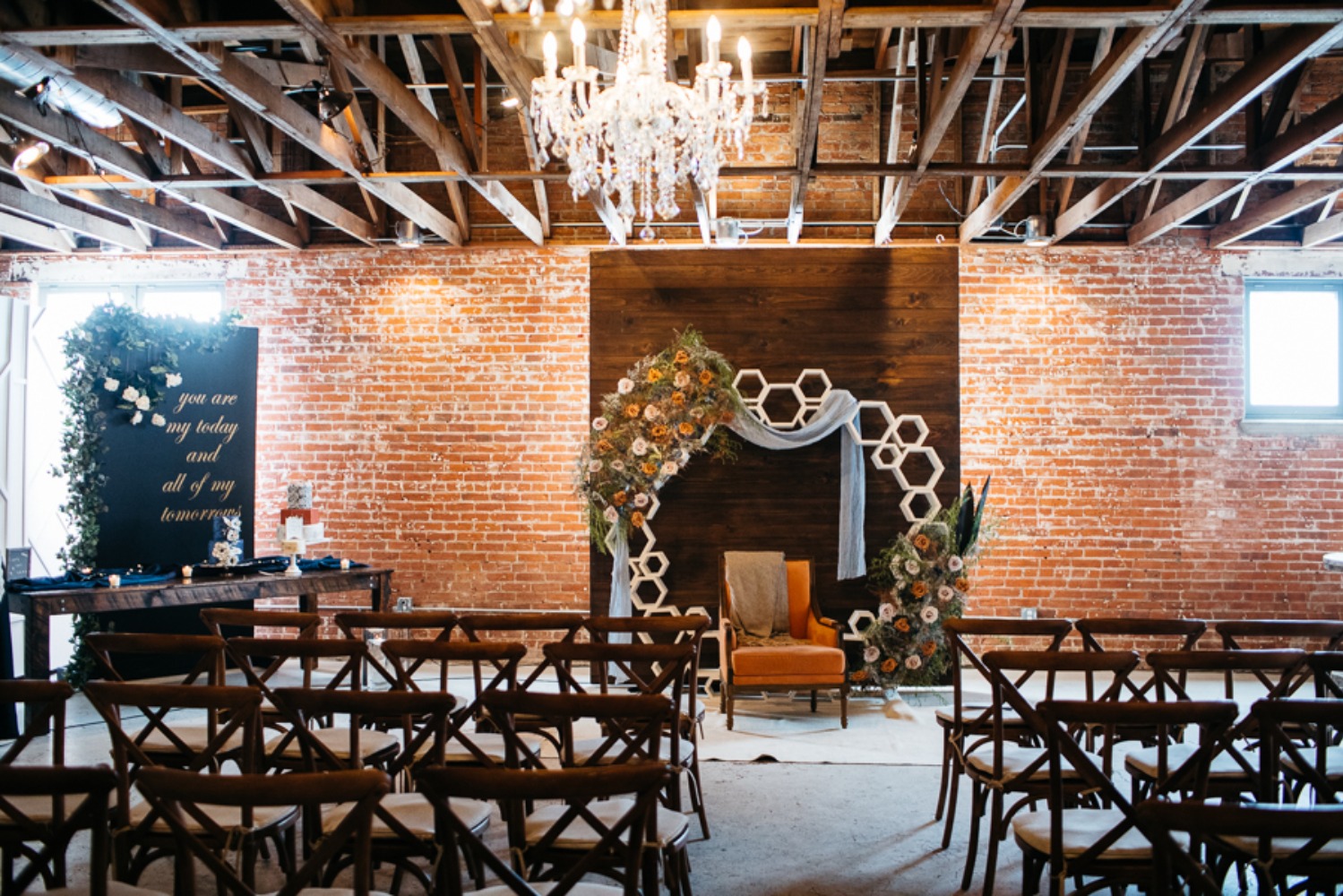 mid-century-modern-mystique-wedding-idea