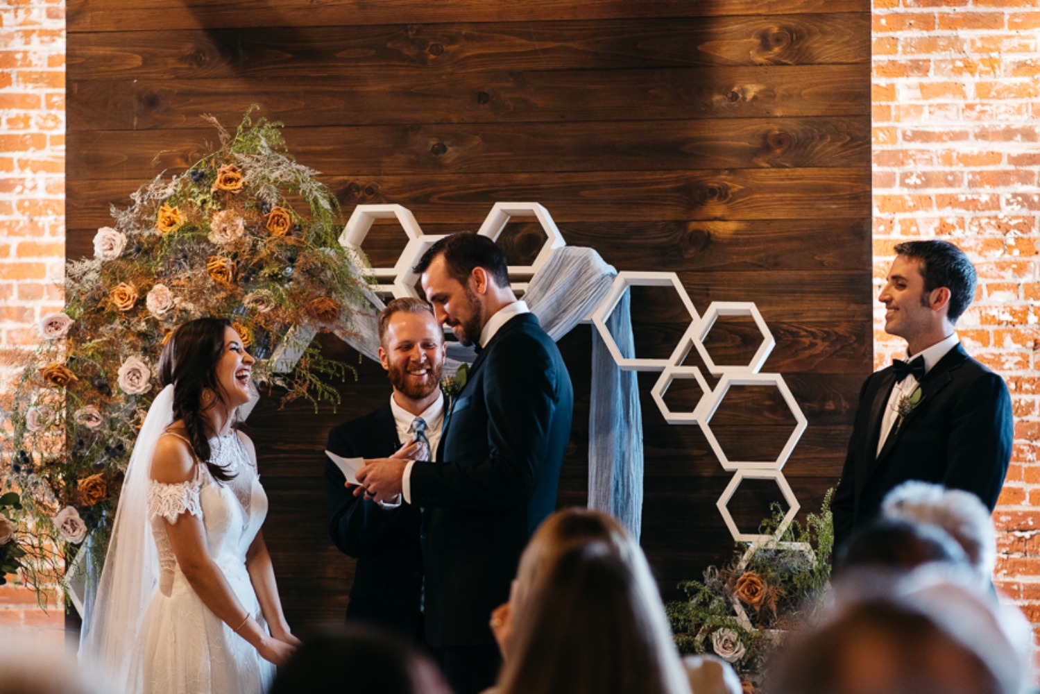 mid-century-modern-mystique-wedding-idea