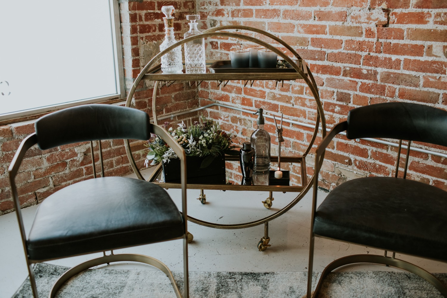 mid-century-modern-mystique-wedding-idea
