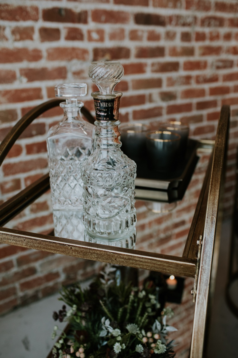 mid-century-modern-mystique-wedding-idea