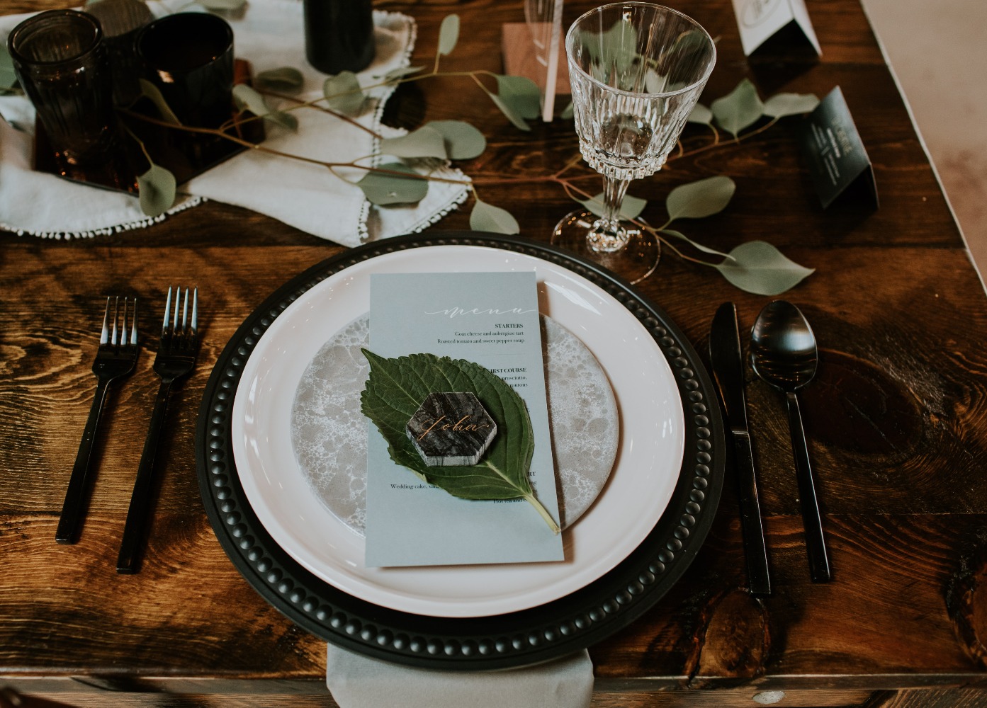 mid-century-modern-mystique-wedding-idea