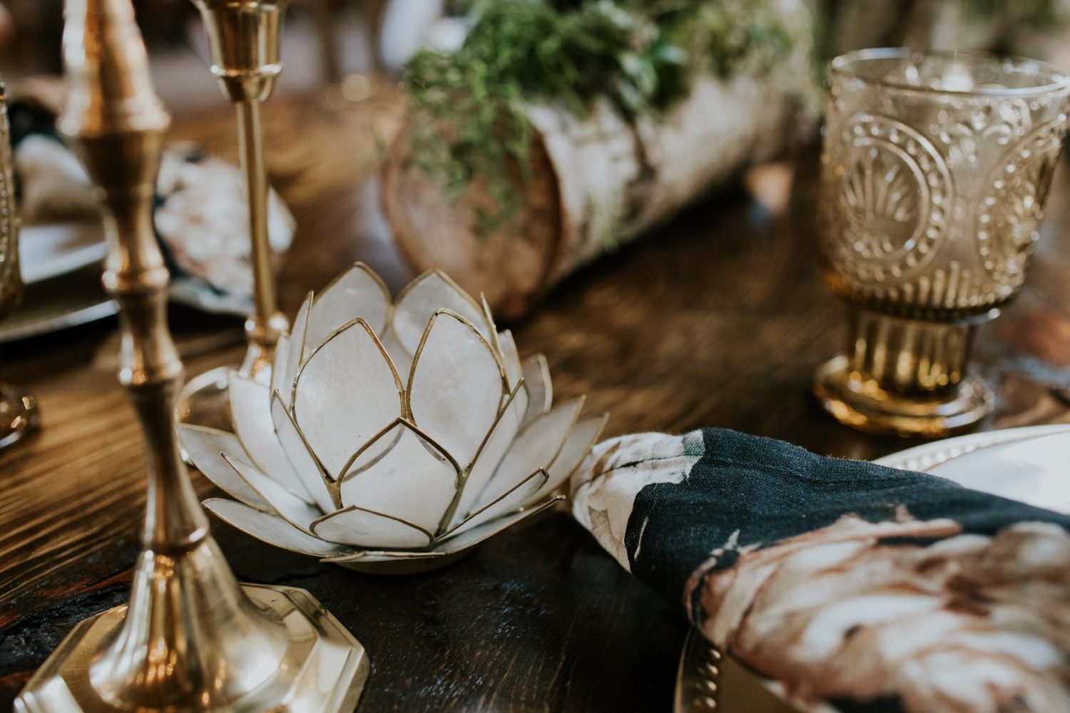 mid-century-modern-mystique-wedding-idea