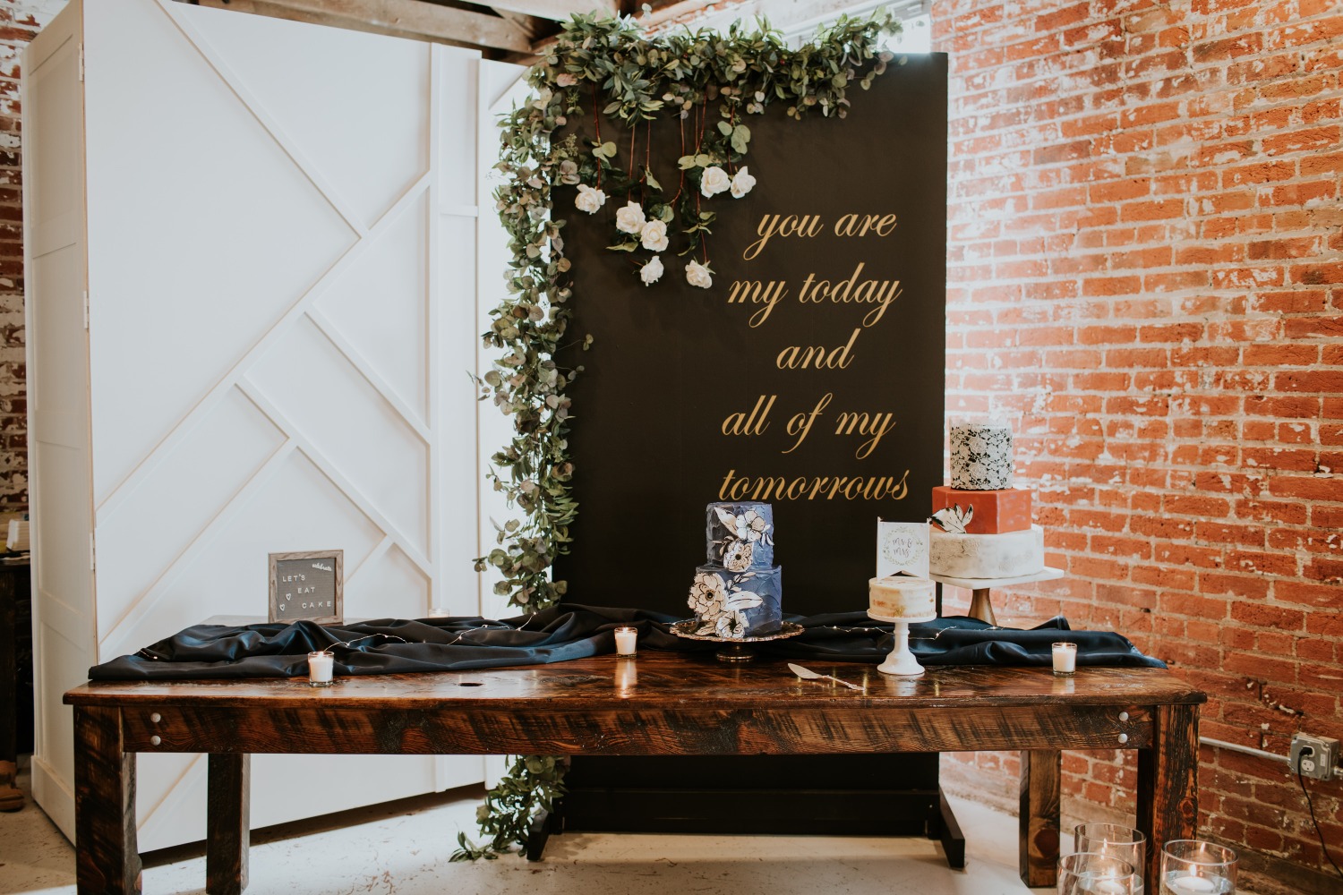 mid-century-modern-mystique-wedding-idea