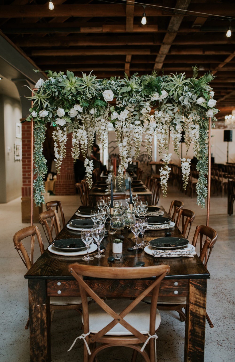 mid-century-modern-mystique-wedding-idea
