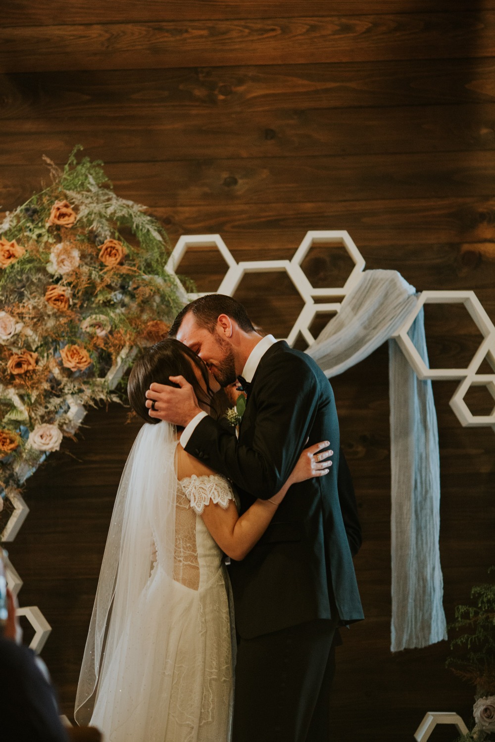 mid-century-modern-mystique-wedding-idea
