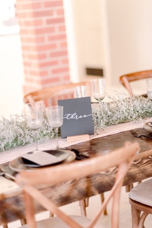 wedding table decor for your simple and chic wedding