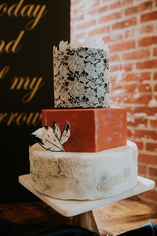 classy lace wedding cake