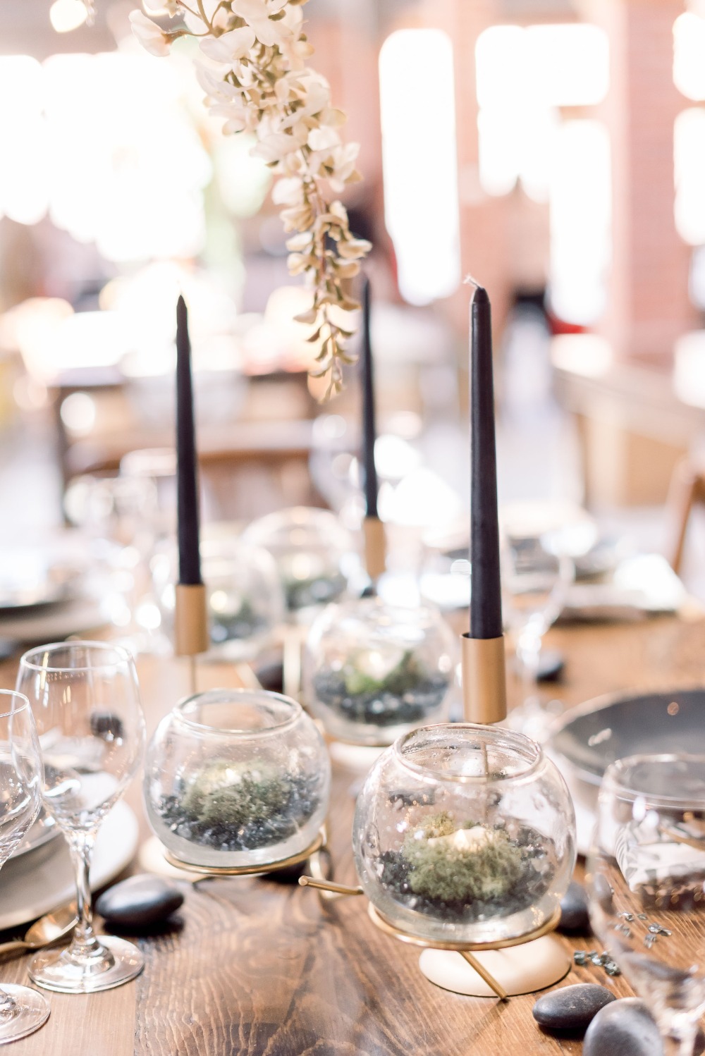 mid-century-modern-mystique-wedding-idea