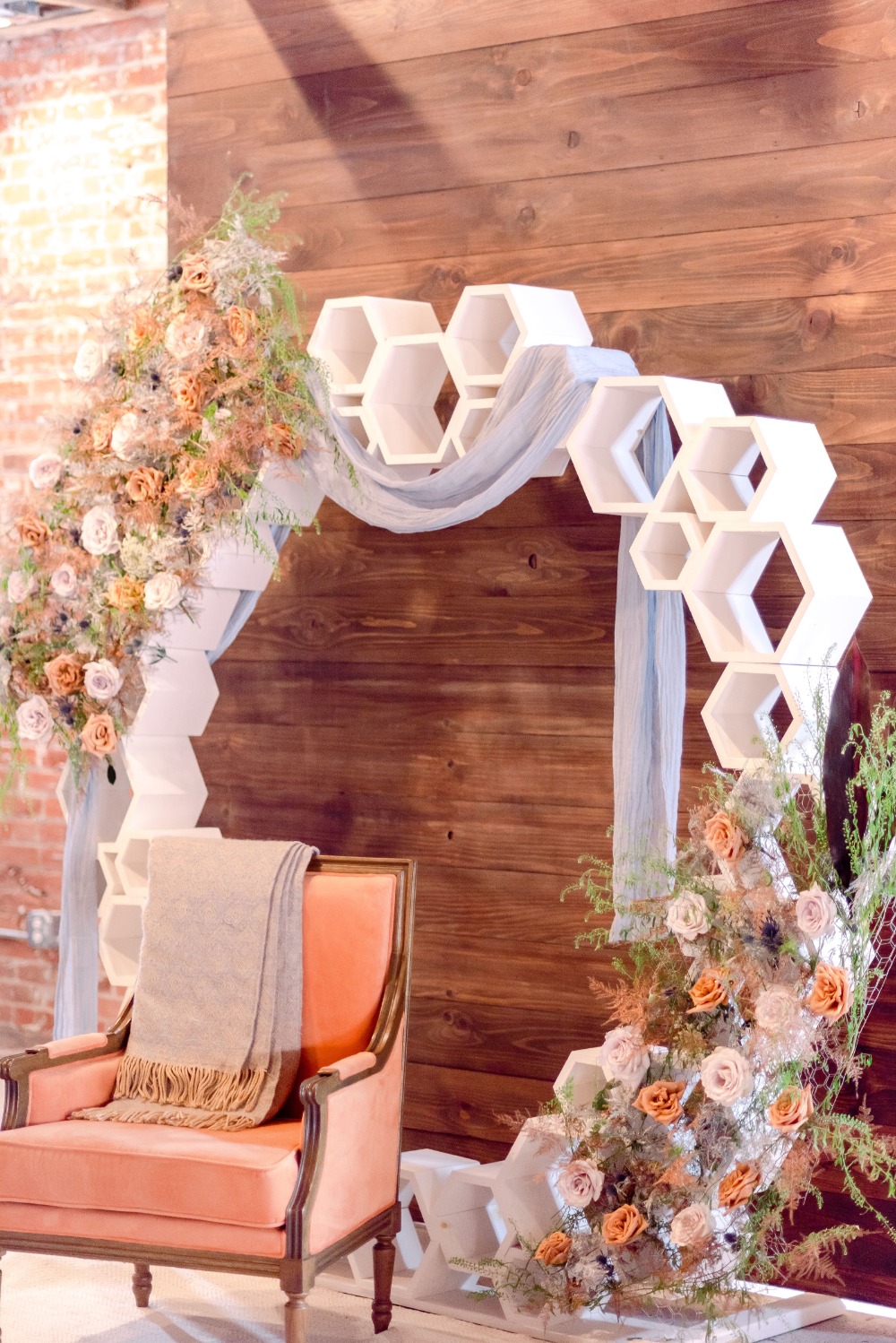mid-century-modern-mystique-wedding-idea