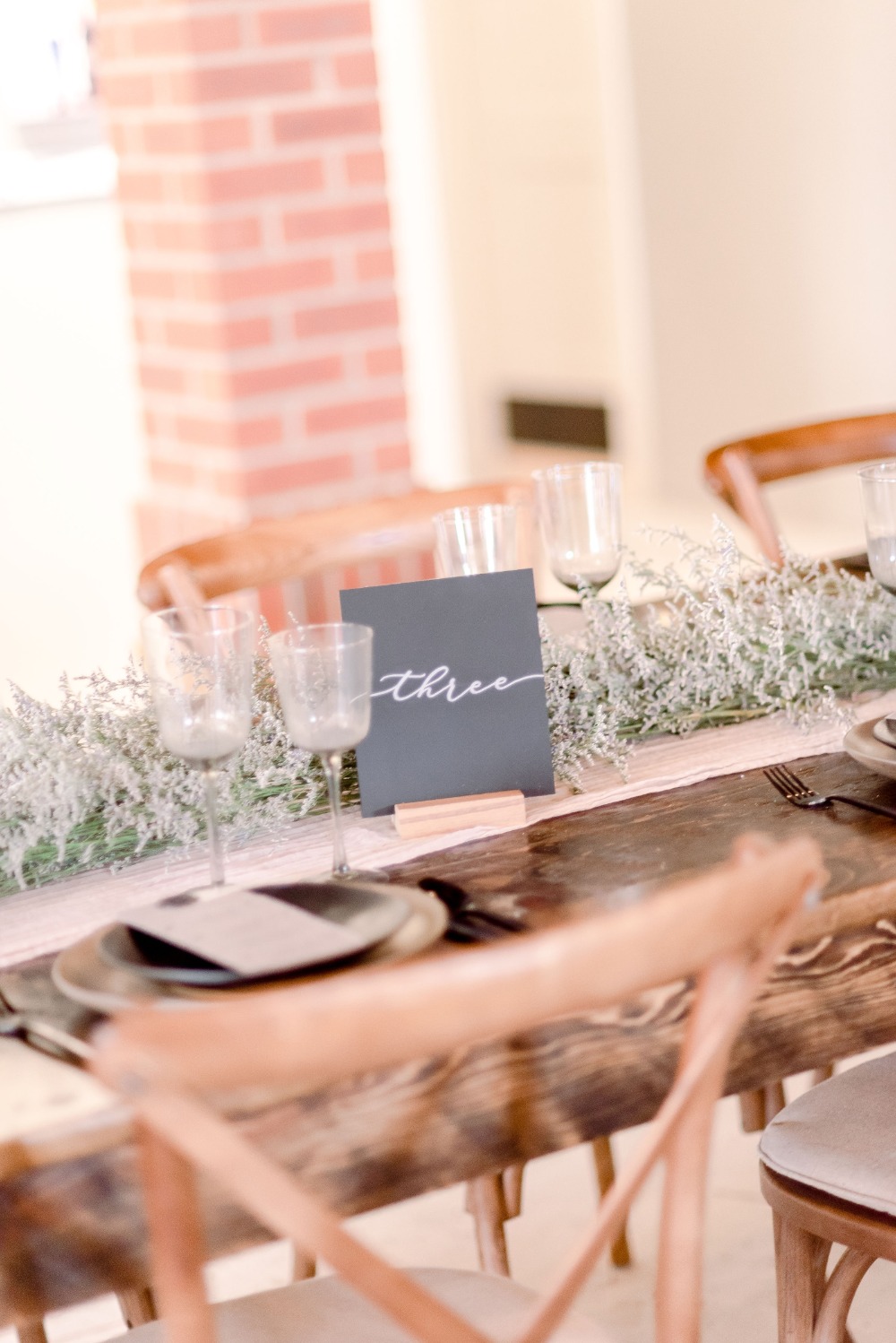 mid-century-modern-mystique-wedding-idea