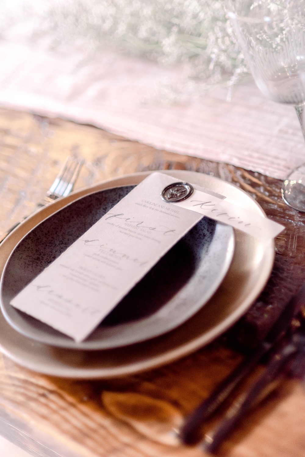 mid-century-modern-mystique-wedding-idea