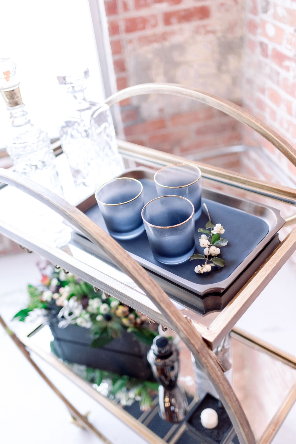 mid-century-modern-mystique-wedding-idea