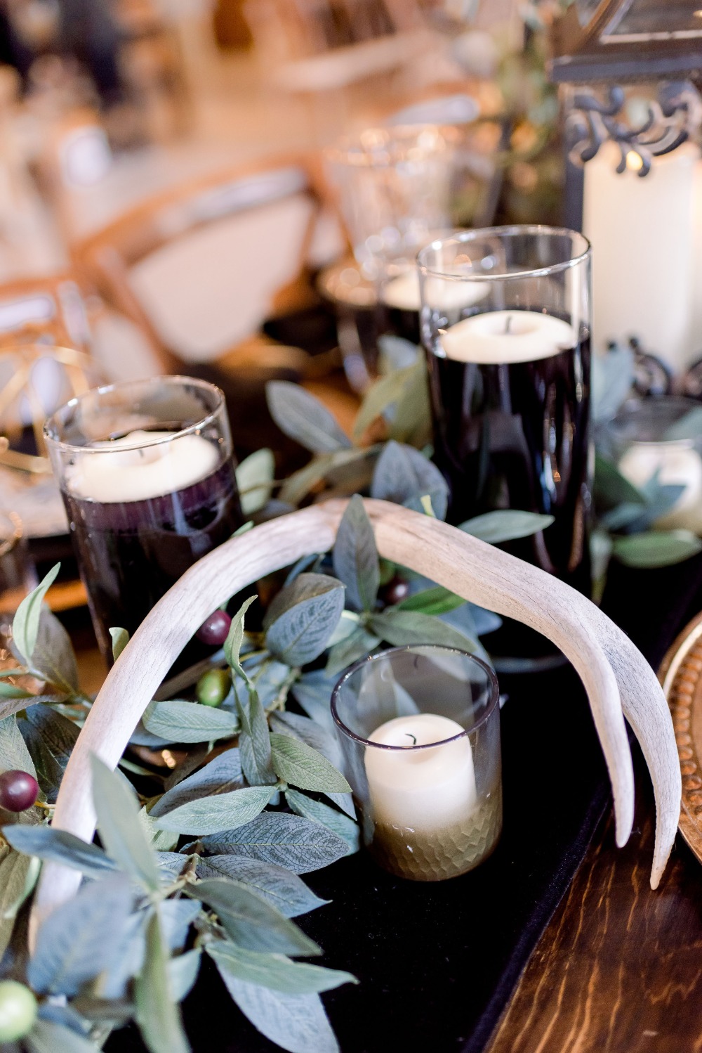 mid-century-modern-mystique-wedding-idea