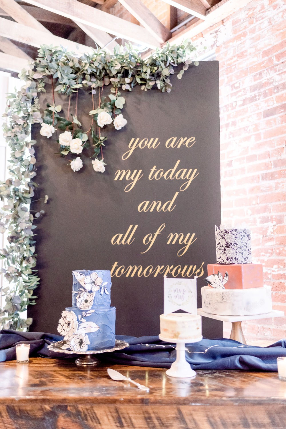 mid-century-modern-mystique-wedding-idea