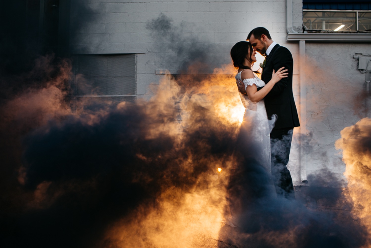 mid-century-modern-mystique-wedding-idea