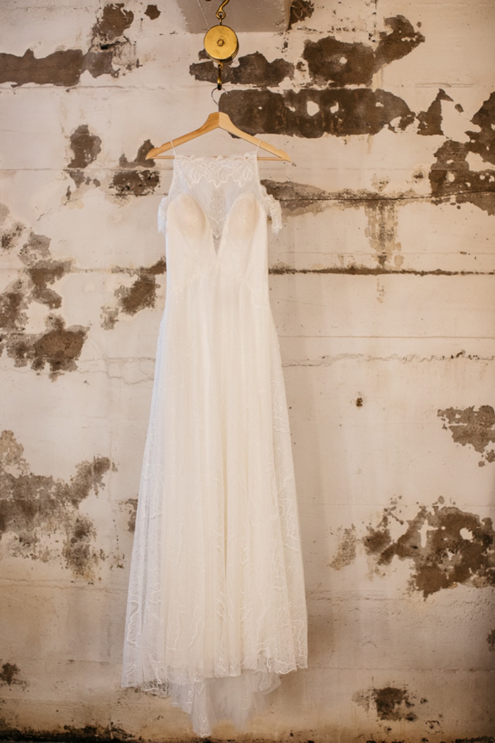 mid-century-modern-mystique-wedding-idea