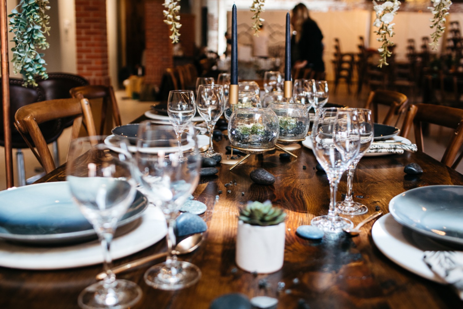 mid-century-modern-mystique-wedding-idea