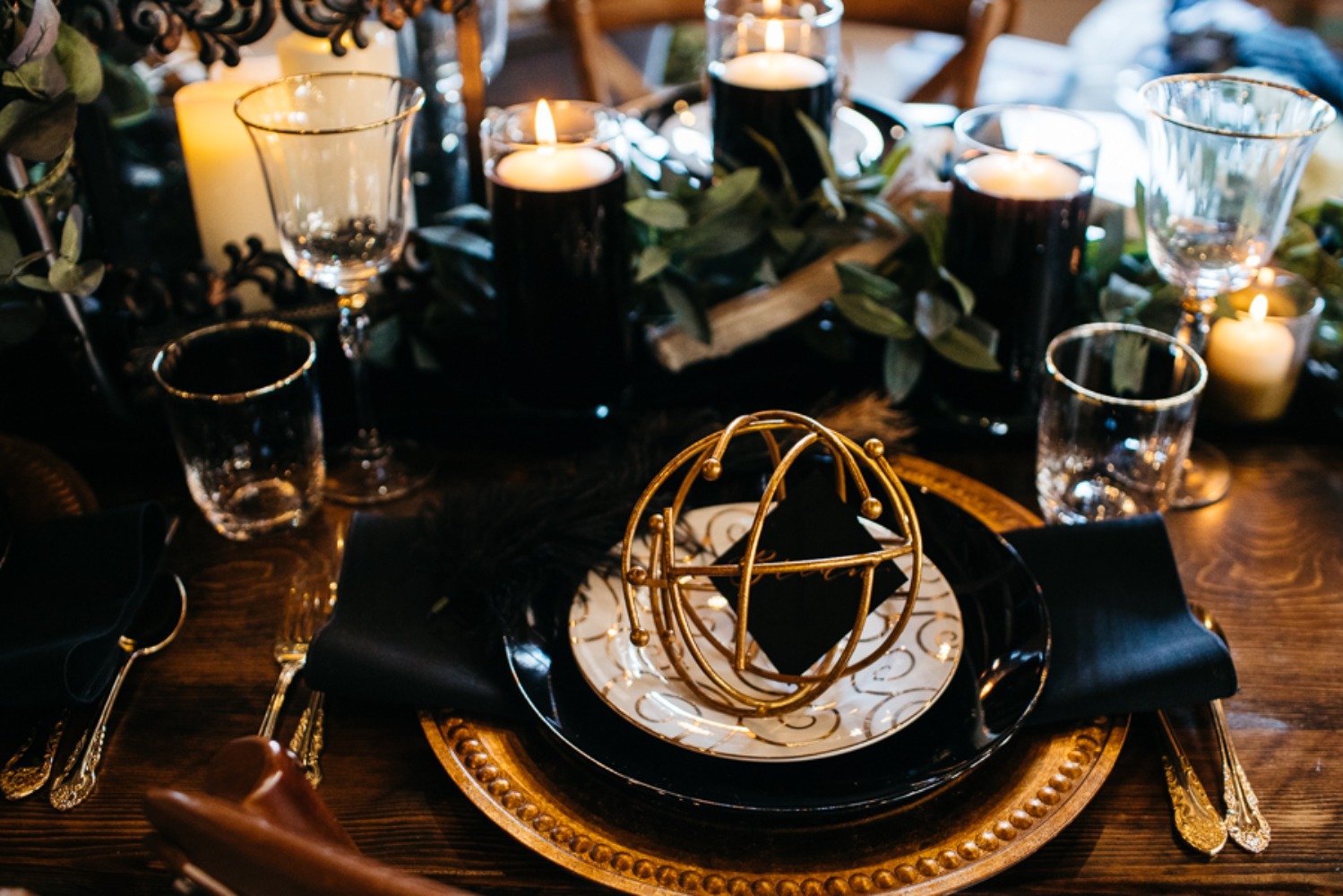 mid-century-modern-mystique-wedding-idea