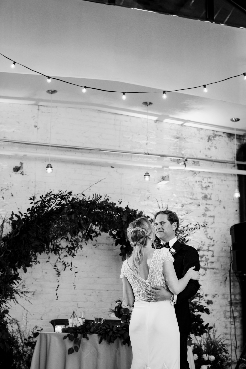 modern-and-green-filled-chicago-wedding