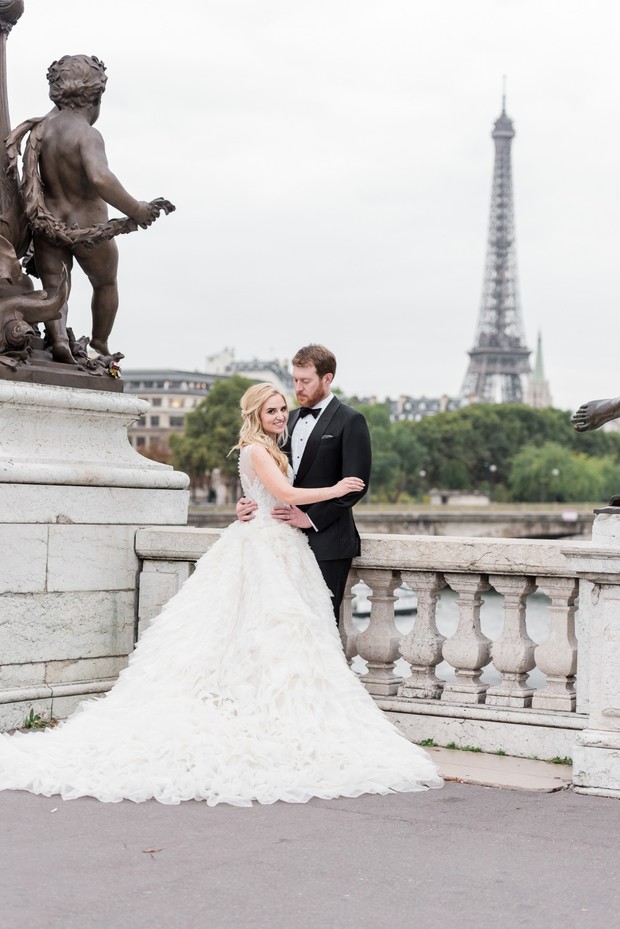 get eloped in Paris