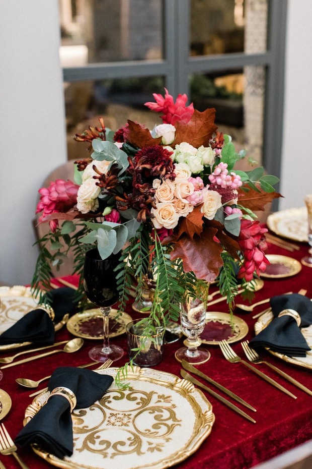 red velvet and gold wedding table decor