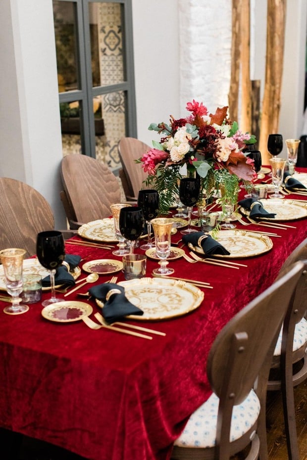 red velvet and gold wedding table decor