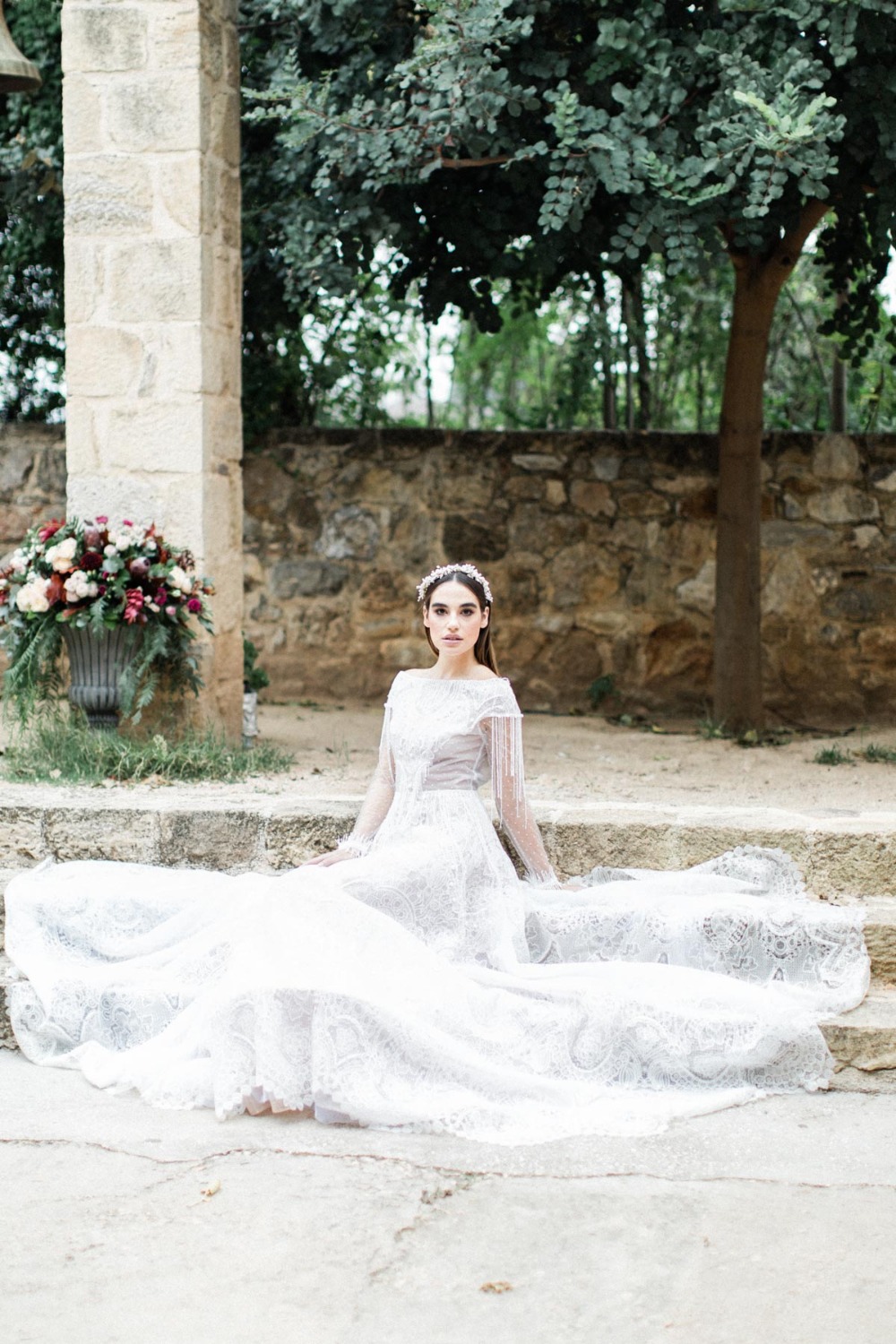 winter-snow-white-bridal-inspirati