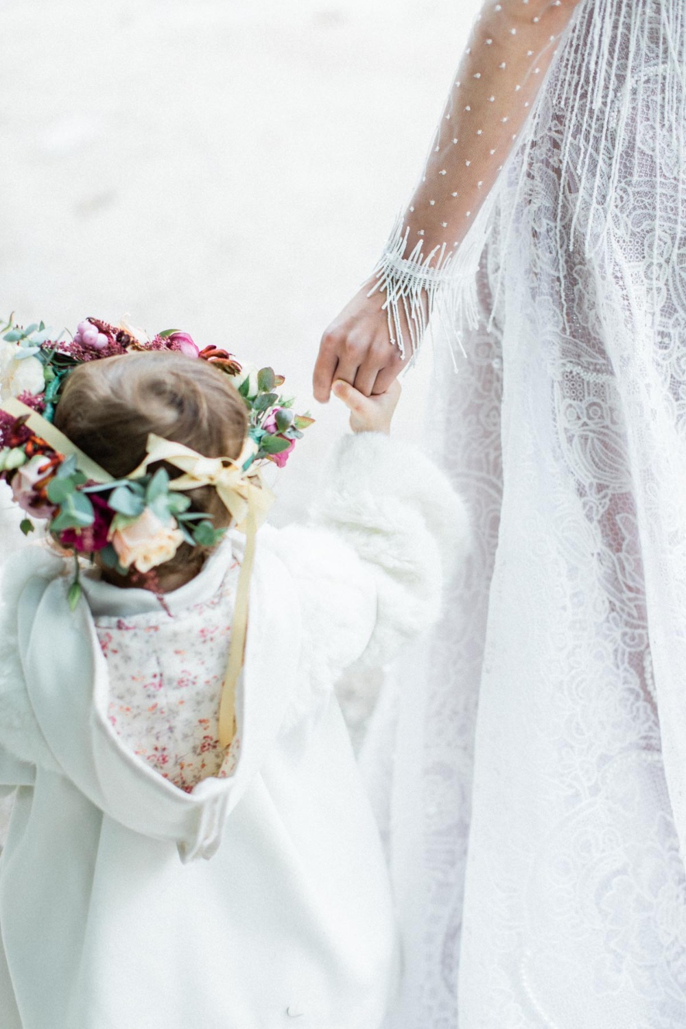 winter-snow-white-bridal-inspirati