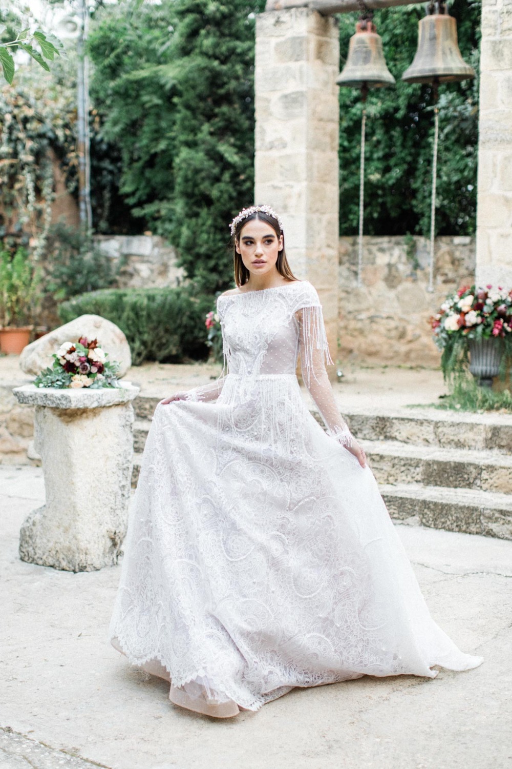 winter-snow-white-bridal-inspirati