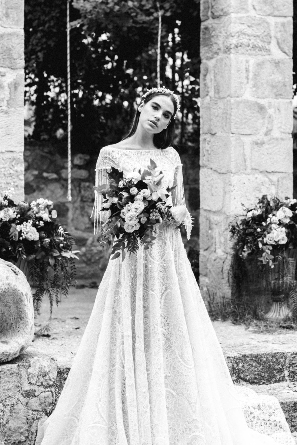 winter-snow-white-bridal-inspirati