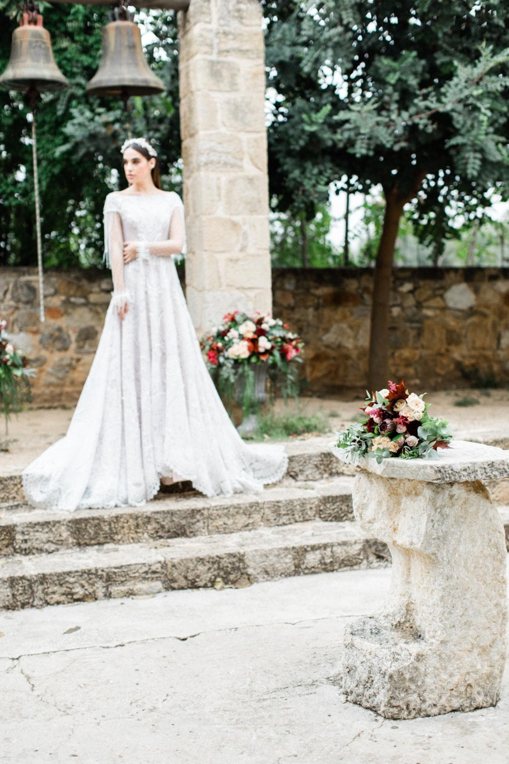 winter-snow-white-bridal-inspirati