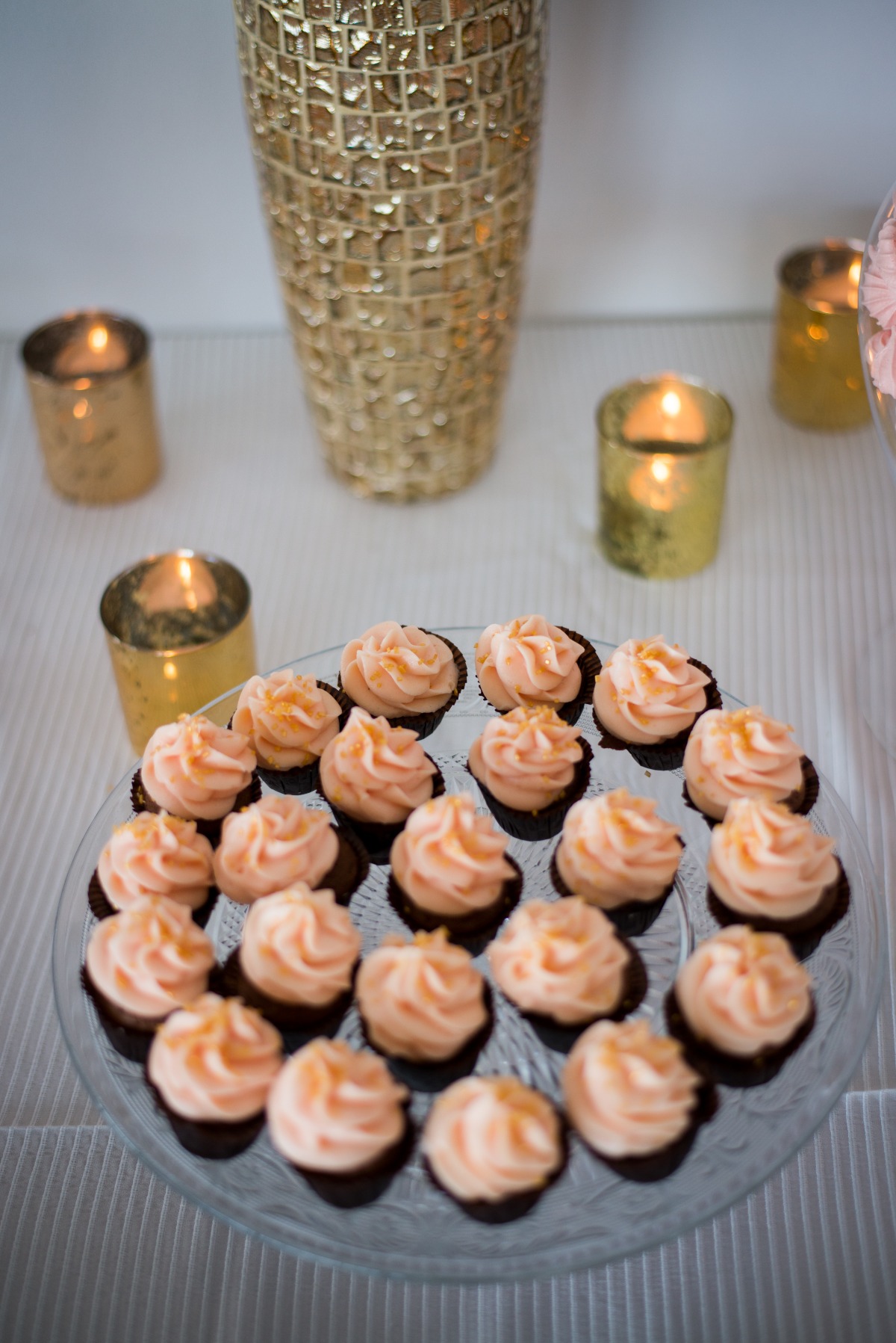 106mitheo-events-boho-chic-coral-and-dus