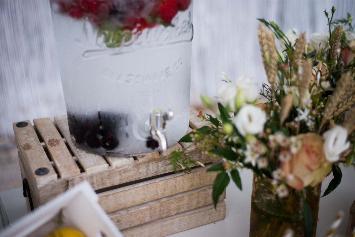114mitheo-events-boho-chic-coral-and-dus