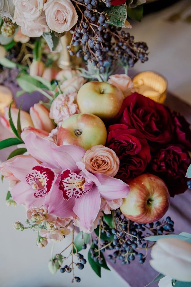 wedding flower and fruit wedding decor