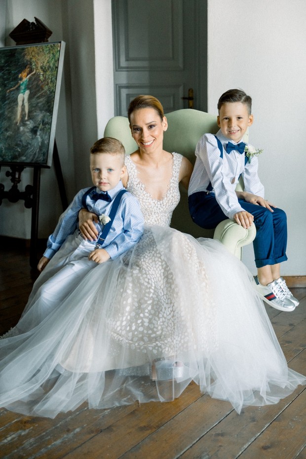 bride and cute little ring bearers