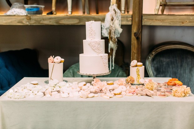 wedding cake table sweets