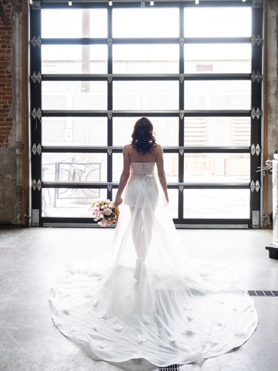 A Classic Meets Industrial Wedding Inspiration