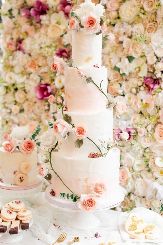 rose wedding cake