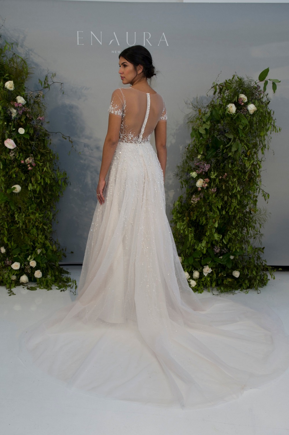 enaura-fall-2019-bridal-collection