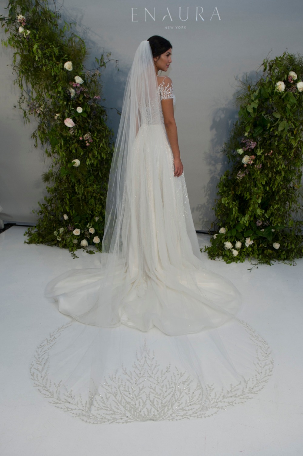 enaura-fall-2019-bridal-collection