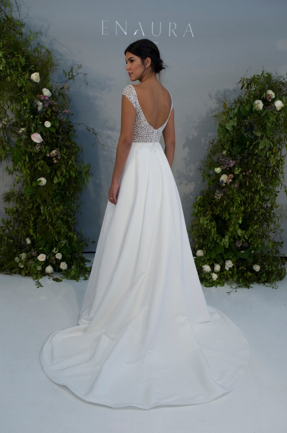 enaura-fall-2019-bridal-collection
