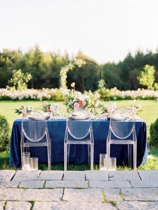 blue and pink wedding table decor