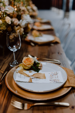 gold and yellow wedding table decor