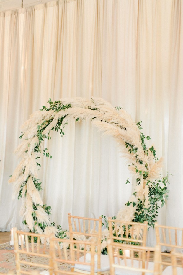 giant wreath wedding ceremony backdrop