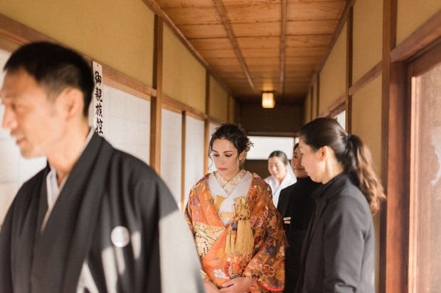 wedding couple in Shinto temple