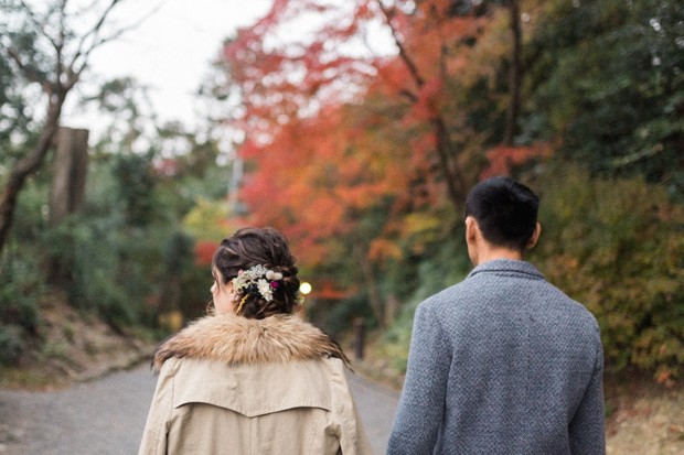 wedding couple in the fall