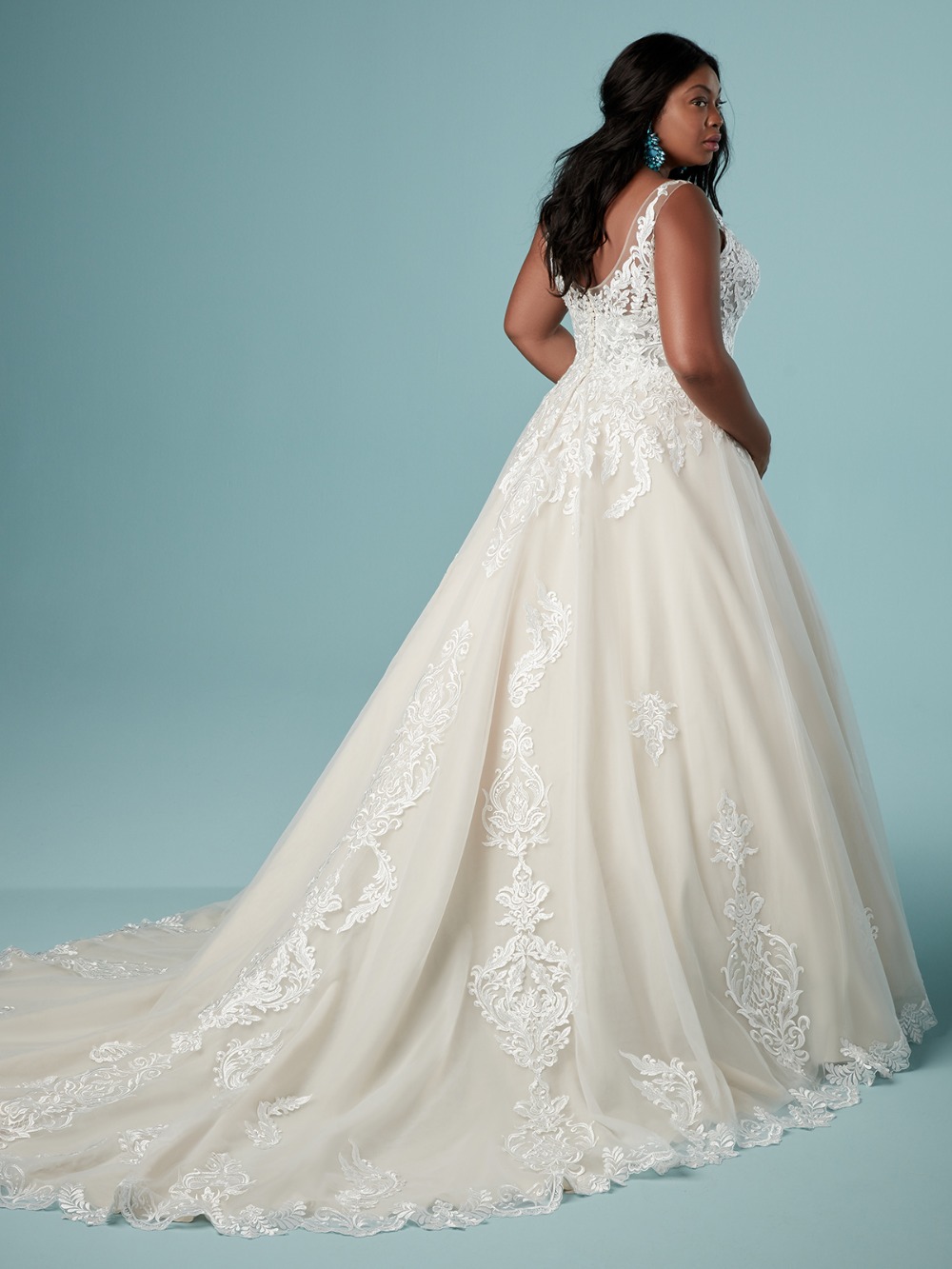 maggie-sottero-trinity-lynette-9ms902ac-curve-back