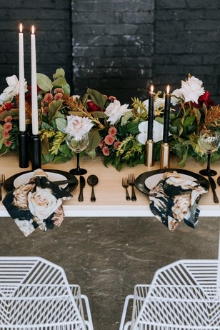 modern black white and gold table setting